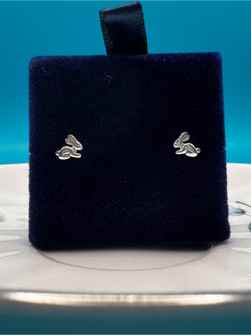 925 Sterling Silver Bunny Rabbit Stud Earrings NWOT